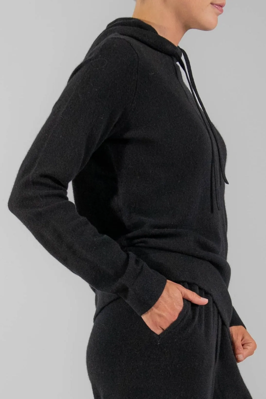 UNISEX HOODED SWEATSHIRT